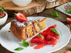 rhubarb_marzipan_cake_2