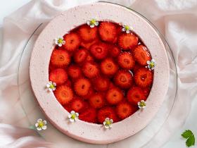 aperol_strawberry_cake_1