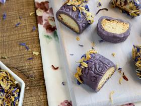 blueberry_marzipan_roll